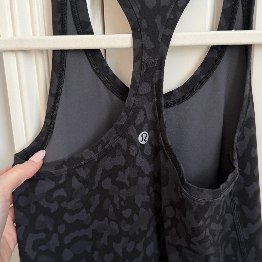 Lululemon Scoop Racerback Tank - Picture 3 of 3